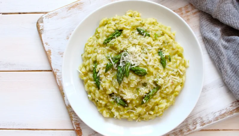 Risotto italien aux asperges