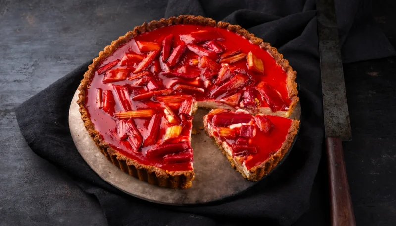 Tarte au yaourt et rhubarbe