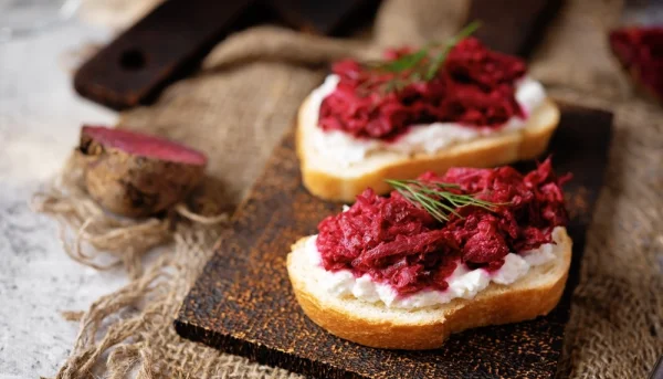 Tartinade de betteraves et ricotta