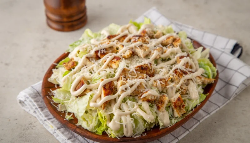 Salade César au filet de poulet