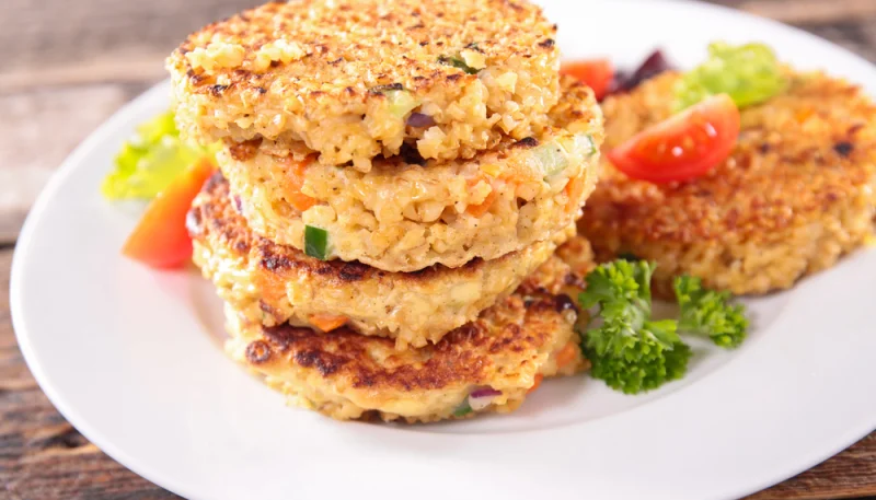 Galettes de quinoa croustillantes aux légumes