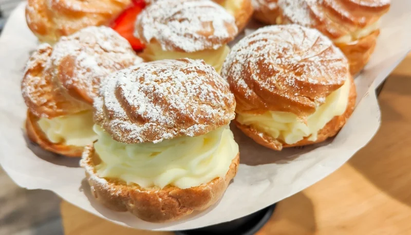 Choux à la crème pâtissière