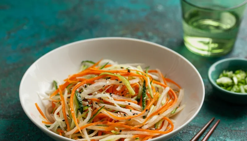 🥗 Salade asiatique de radis blanc, carotte & concombre