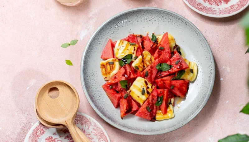 🧀🍉 Halloumi grillé, salade de pastèque et menthe