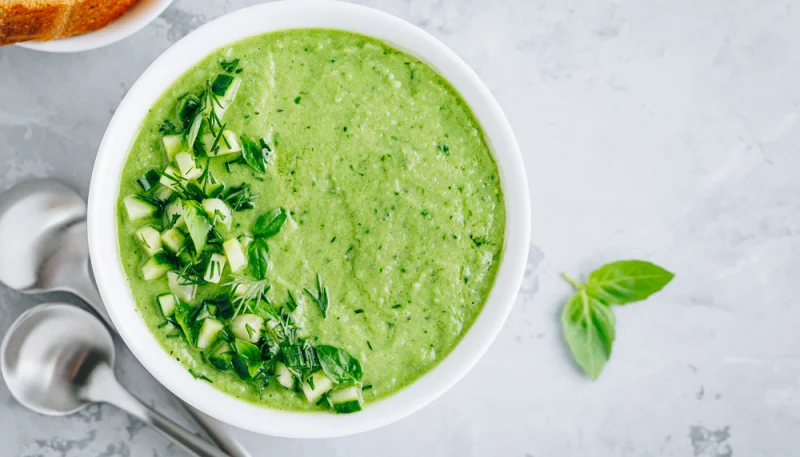 🥒 Soupe froide de courgette et menthe