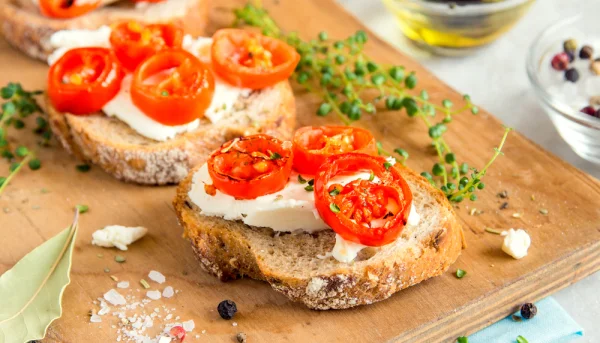 🍅 Bruschetta fraîche tomate-fromage