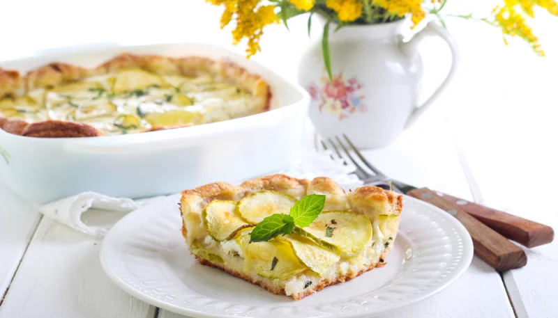 🥧Tarte fine aux courgettes, chèvre frais et miel