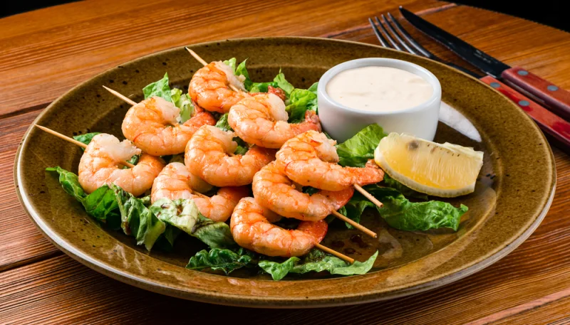 Brochettes de crevettes grillées 🍤