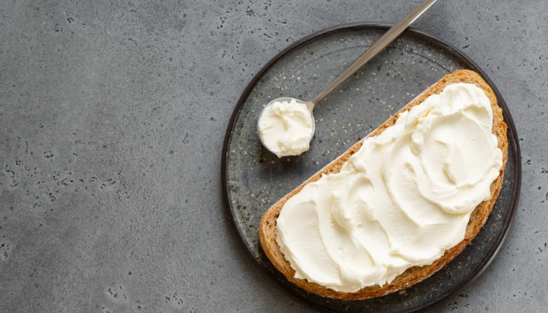 Bruschetta au fromage frais