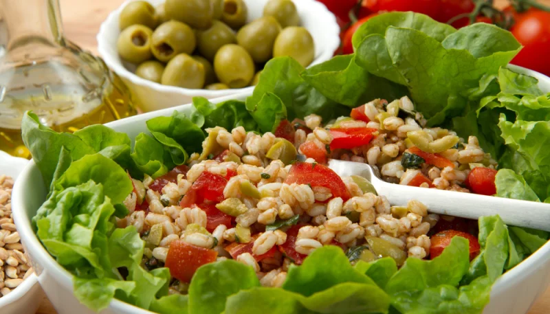 🥗 Salade de blé aux légumes et olives