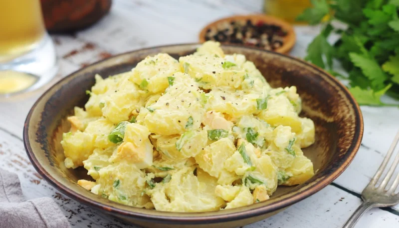 Salade de pommes de terre traditionnelle
