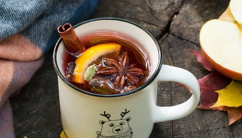 🍎 Cidre chaud parfumé à la cannelle et à l’anis étoilé