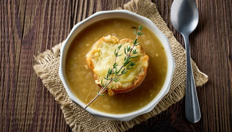 🧅 Soupe à l’oignon gratinée façon bistrot