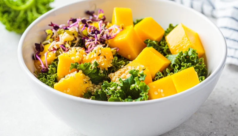 🥭 Salade fraîche kale et mangue