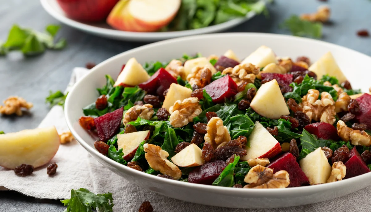 🥗 Salade de betteraves, pommes, noix et chou kale