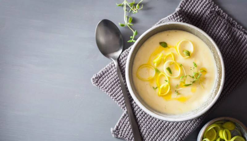 🥣 Velouté de poireaux-pommes de terre ultra simple
