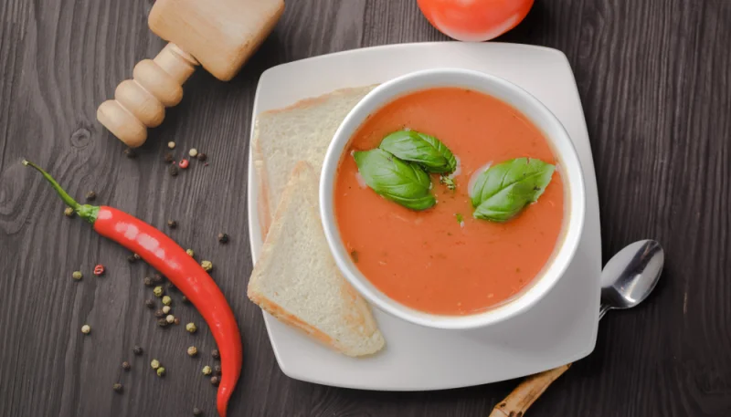 🍅 Soupe de tomates crémeuse au basilic