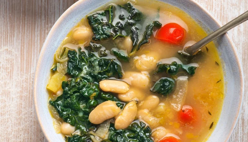 🥣 Soupe aux haricots blancs et épinards
