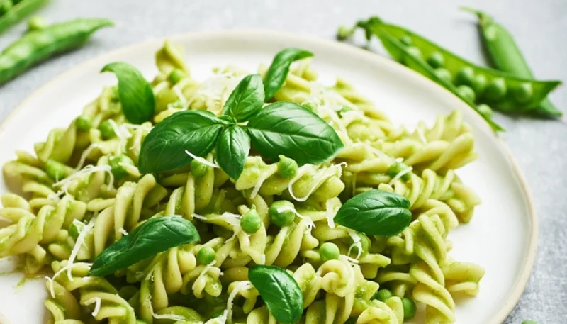 🍝 Pâtes crémeuses aux petits pois et basilic