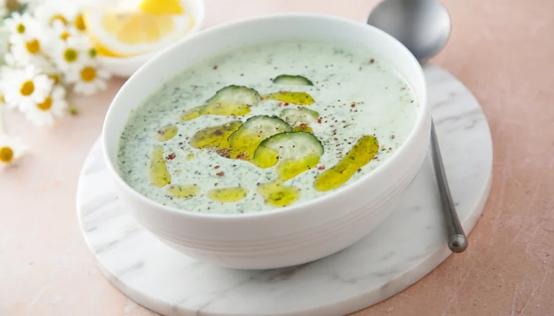 🥒 Soupe froide de concombre au yaourt maison