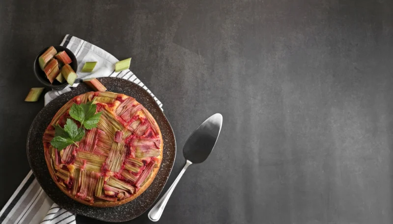 🍓 Tarte rustique à la rhubarbe maison