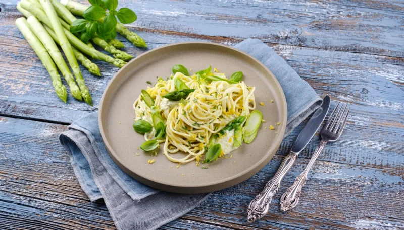 🍋 Pâtes citronnées aux asperges et basilic