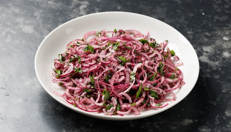 🧅🌿 Salade d’oignons rouges au sumac
