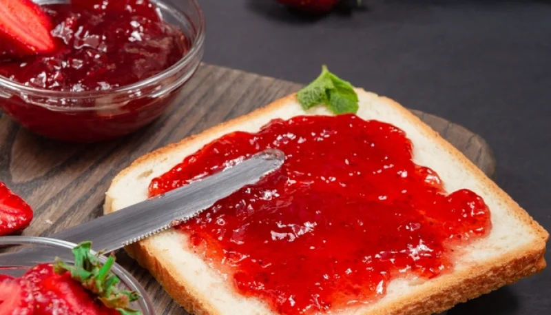 🍓 Tartines à la confiture de fraises