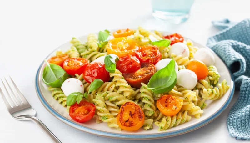 🍝 Salade de pâtes au pesto, tomates et mozzarella