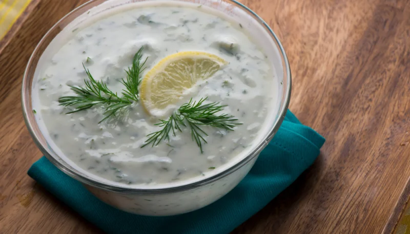 🥒 Sauce au yaourt citron et aneth