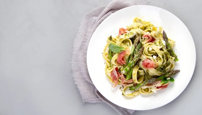 🍝 Tagliatelles aux asperges et jambon cru