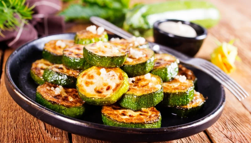 🥒 Courgettes grillées à l’ail et au parmesan