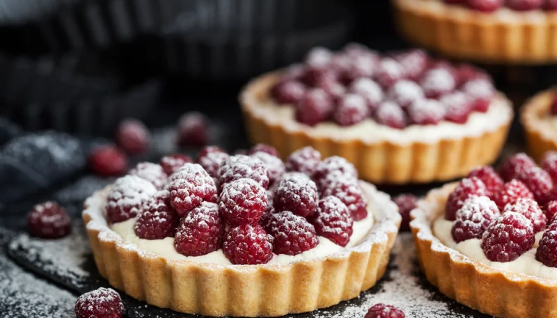 🧁 Tartelettes aux framboises et crème vanillée