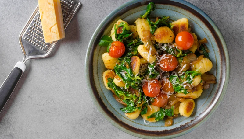 🥔 Gnocchis poêlés aux tomates cerises et épinards