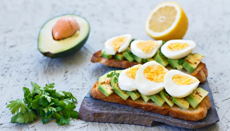 🥑🍳 Tartines avocat & œufs durs