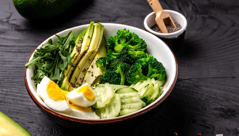 🥑 Bowl healthy avocat, brocoli et œuf