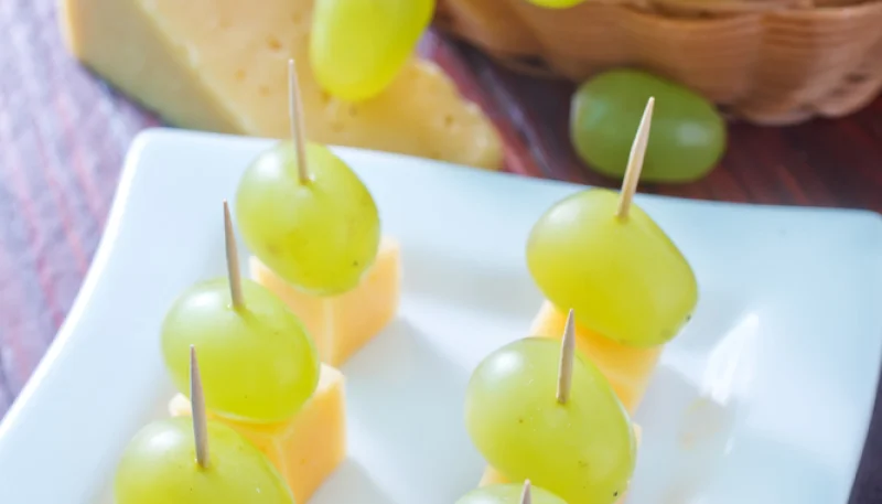 🍇🧀 Brochettes apéritives raisins et fromage