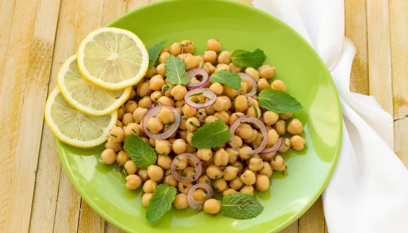 🥗 Salade de pois chiches citronnée à la menthe
