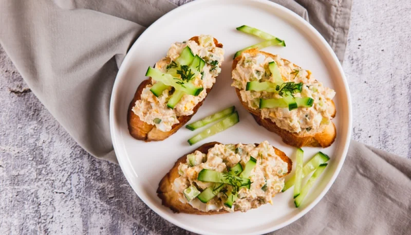 🥪 Tartines de thon et concombre frais