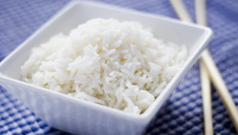 Comment réussir un riz parfait sans autocuiseur ?