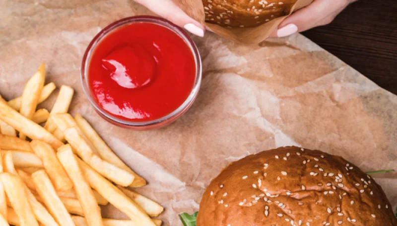🍔 Burger maison au steak, cheddar et cornichons