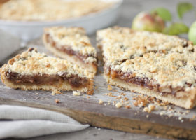 Tarte crumble aux poires et aux amandes